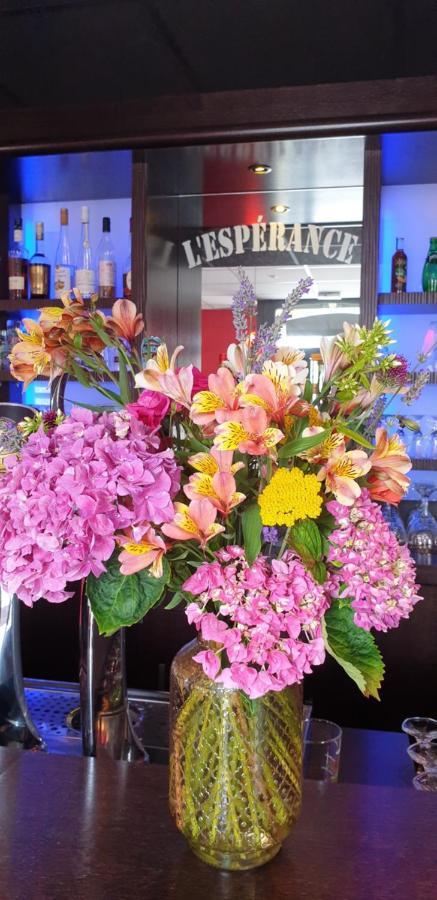 Hotel L'Esperance Vitre 외부 사진